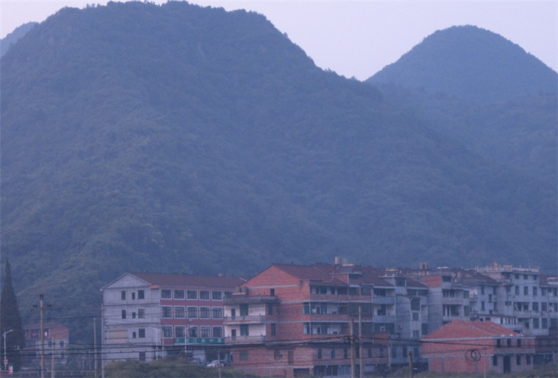 山区02.jpg