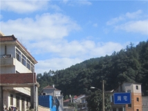 据说这些是建于明朝的古老房屋